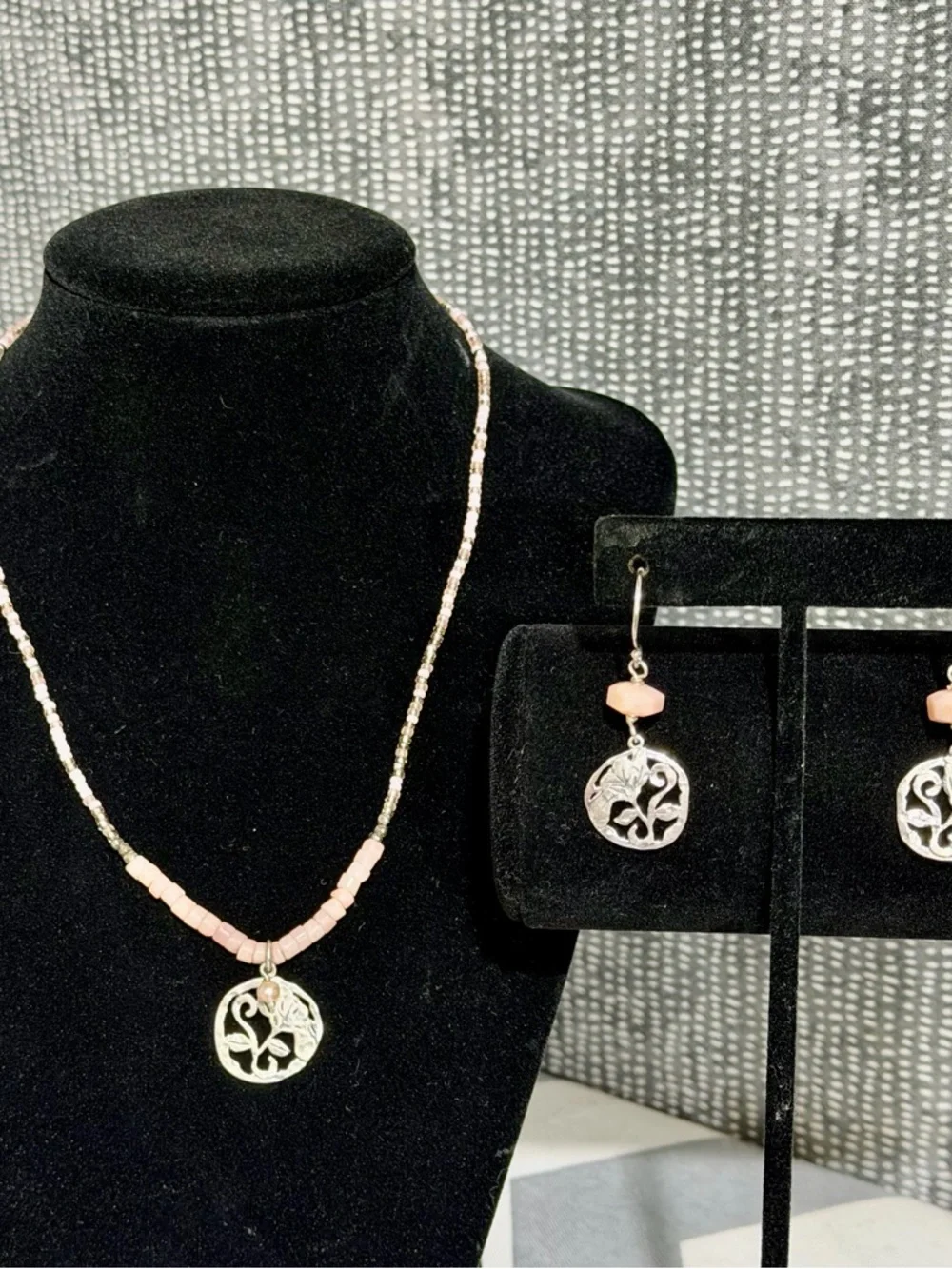 Silpada Pink Beaded Necklace with Silver Filigree Pendant and Matching Earrings - Picture 6 of 11